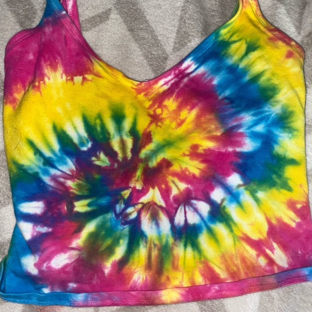 Tie-dye crop top
